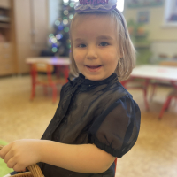 Urodziny Lilki - w piątek świętowalismy 3. urodziny Lilki. Były śpiewy, zabawa i słodki począstunek. Wszystkiego najlepszego, Liliana!!!