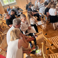 Dzień 4 czerwca był dla nas dniem wyjątkowym, uroczystym, radosnym, pełnym wzruszeń, bowiem w naszym przedszkolu, odbyła się wyjątkowa uroczystość z okazji